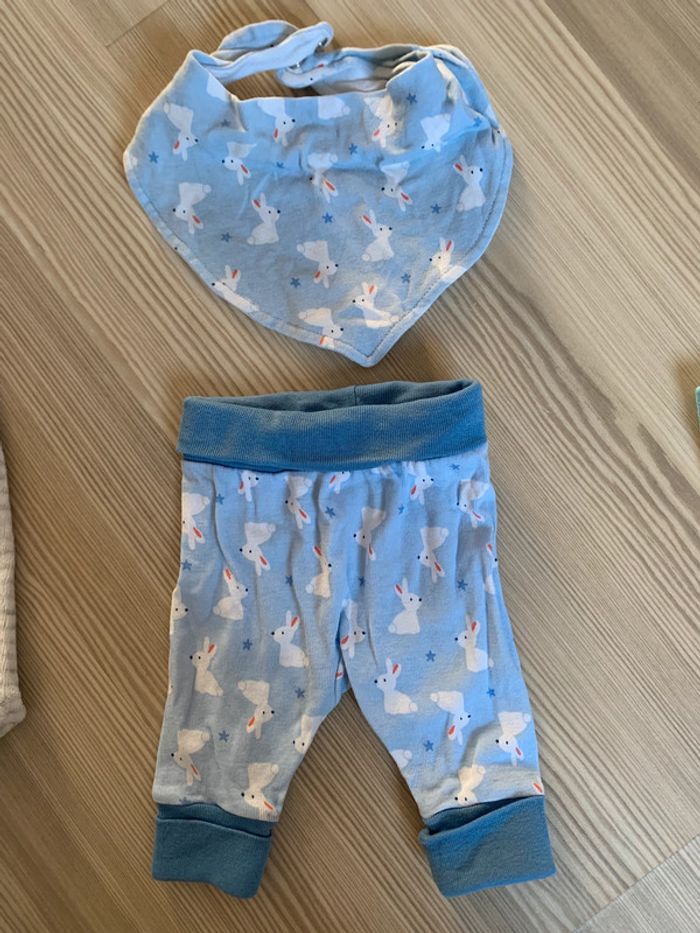 Lot vêtements bébé garçon naissance 0 mois parfait état pyjama legging sarouel bavoi - photo numéro 3