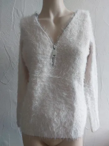 Pull aspect laine angora avec fermeture éclair