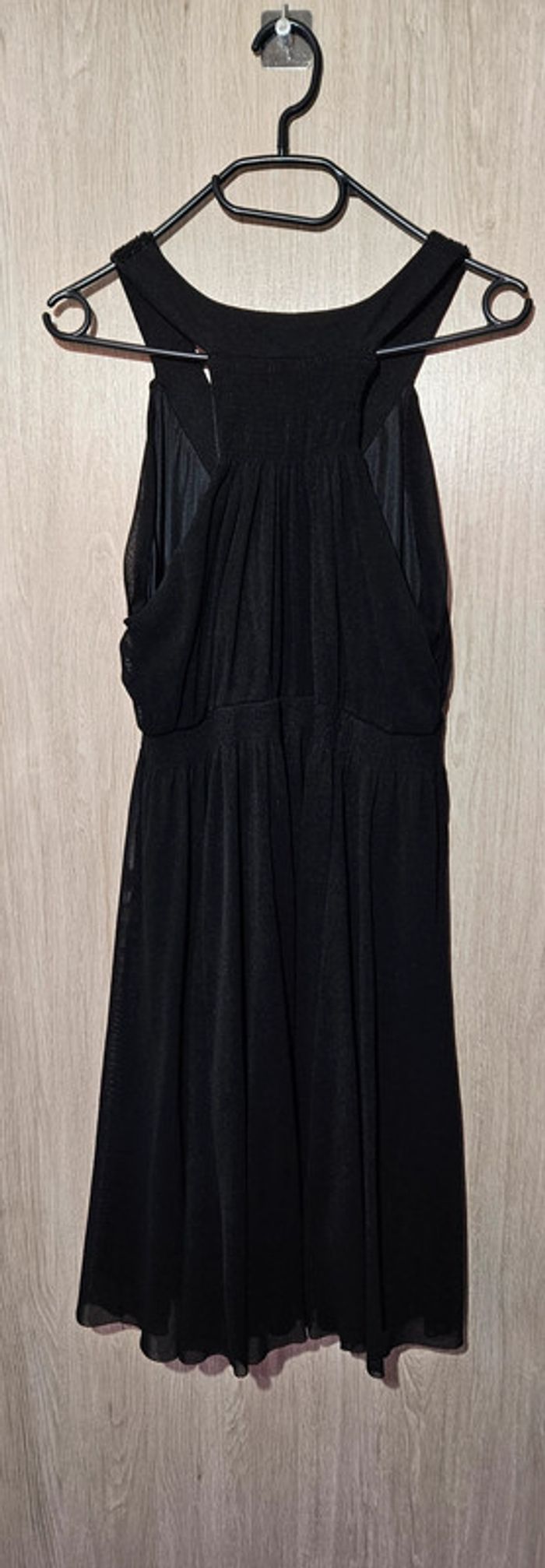 Robe noire à strass H&M taille 40 - photo numéro 4