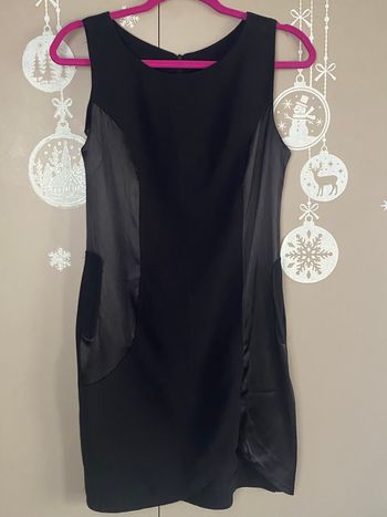 Petite robe noire sans manches 38/M