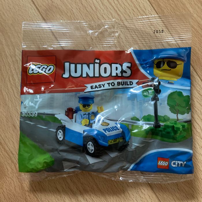 # lego# junior # police