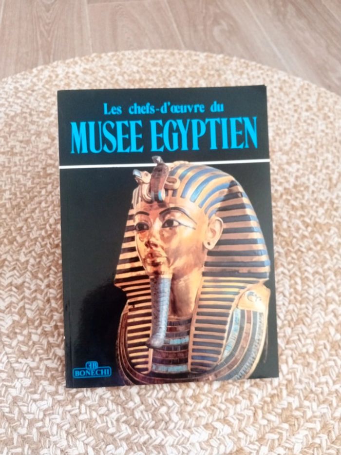 Livre Les chefs d'oeuvre du Musée Égyptien