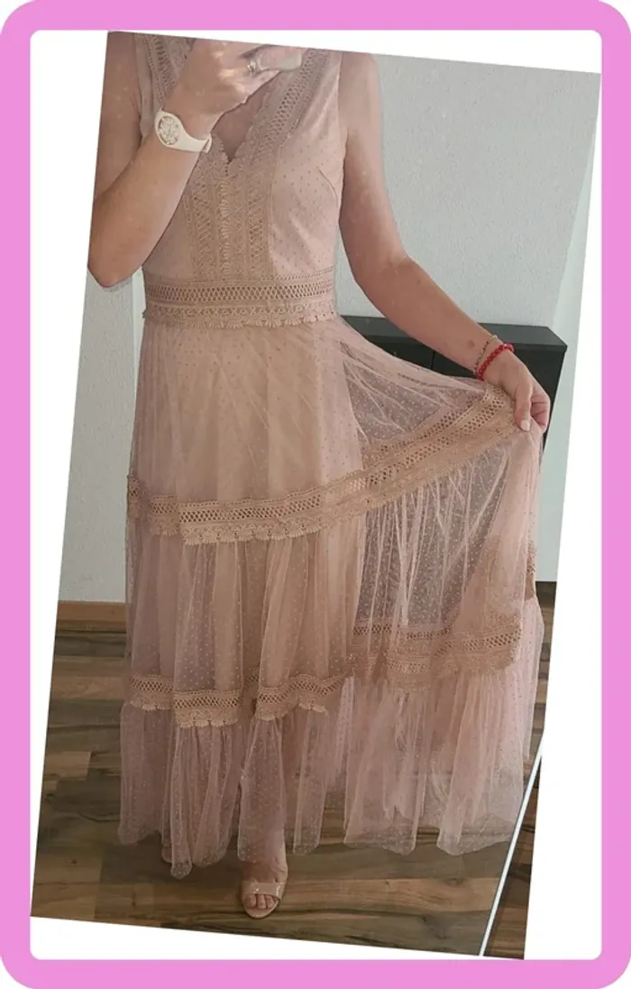 Robe longue en tulle plumetis 🌸 Taille S (36/38) - Neuve avec étiquette - photo numéro 3