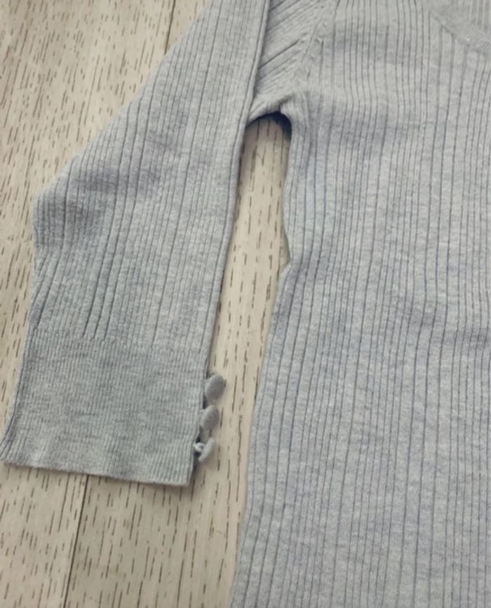 Pull gris - photo numéro 2