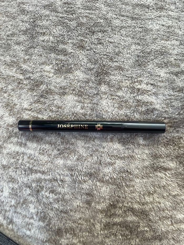 Eye liner noir, Cruelty free et vegan. - photo numéro 4