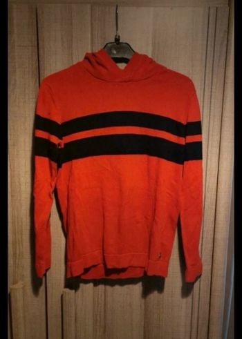 Pull à capuche garçon, 12 ans.