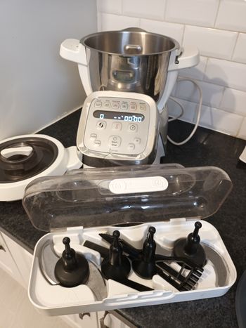 Robot multifonctions compagnion xl