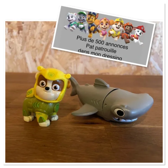 Idée Cadeau 🎁 Figurine Aqua Pups de Ruben avec son requin marteau de la Pat Patrouille