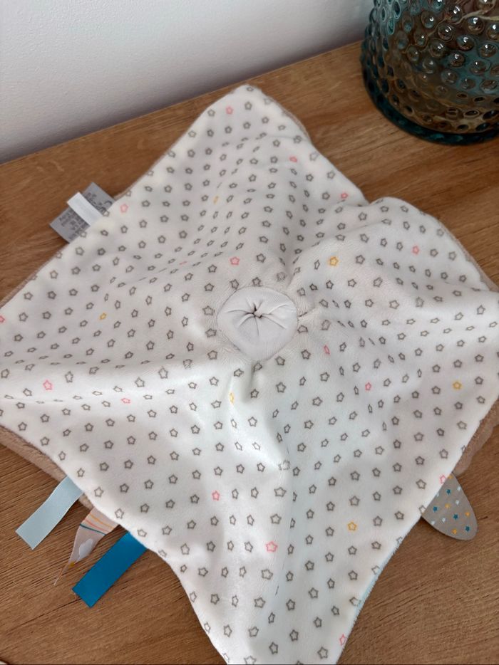 Doudou ours Basile jamais utilisé - photo numéro 9