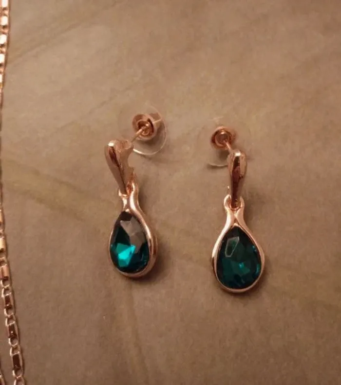 Ensemble collier boucles d'oreilles - photo numéro 3