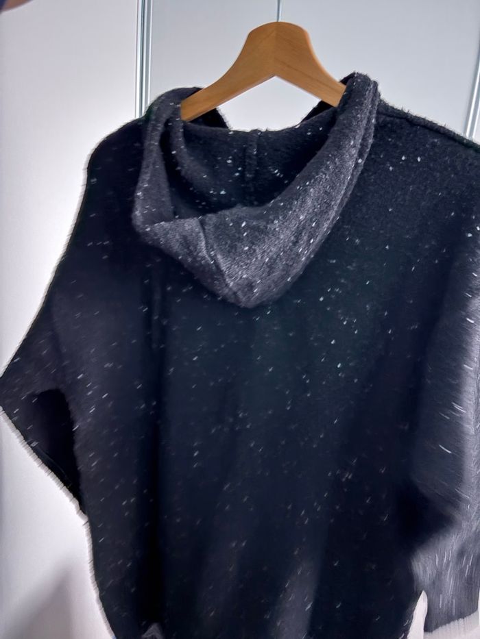 Pull à capuche long taille S - photo numéro 4