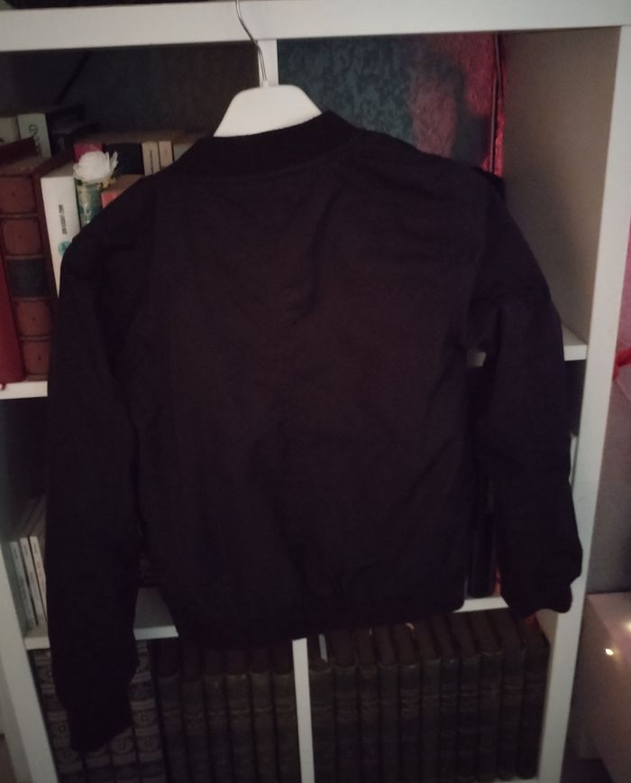 Jolie veste "Punkids" très peu portée - photo numéro 4