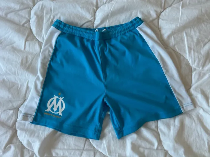Short de foot Olympique de Marseille taille 10 ans