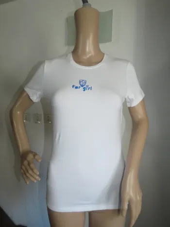 T-shirt taille S femme 