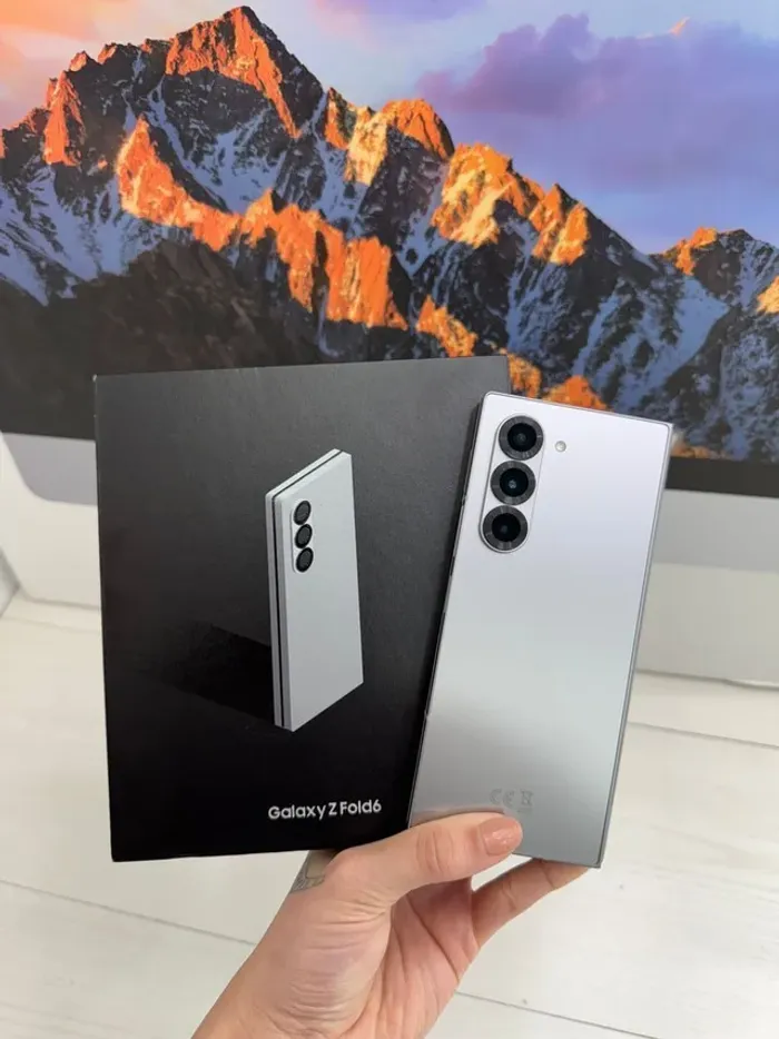 Samsung Galaxy Z Fold 6
