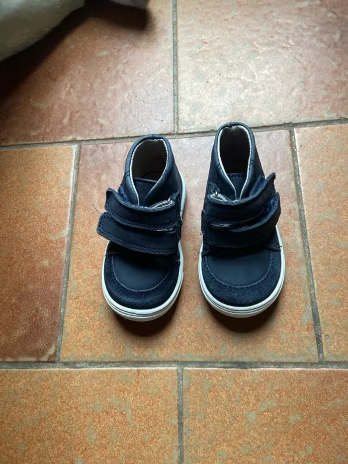 Chaussure bébé - photo numéro 4