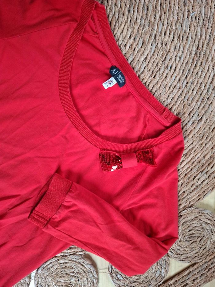Armani jeans t-shirt rouge taille 40 - photo numéro 3