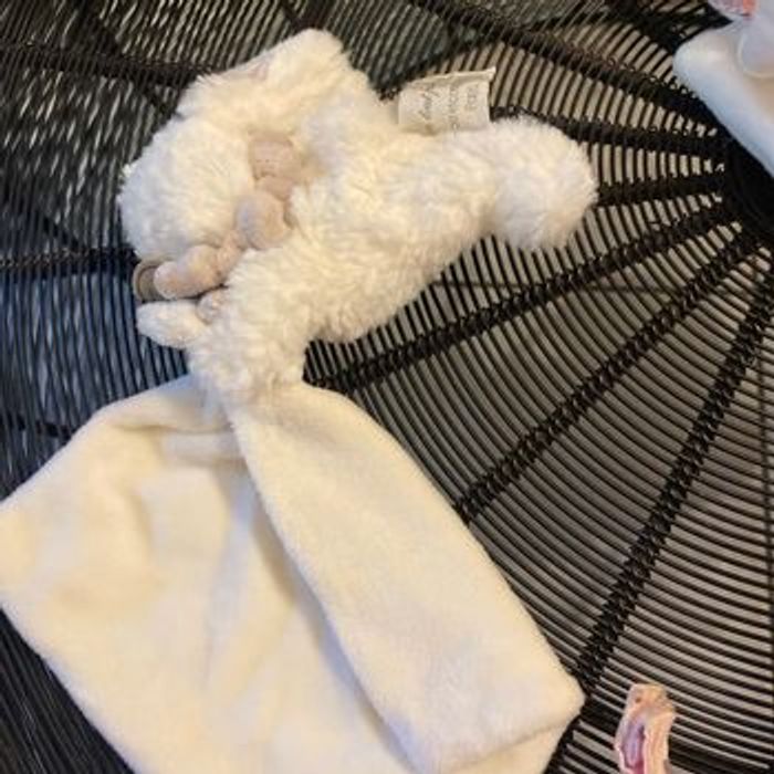 Grand lot douceur pour bébé fille avec doudous et boîte à musique - photo numéro 6