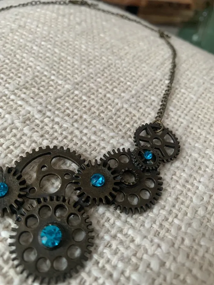 Collier engrenages - photo numéro 3