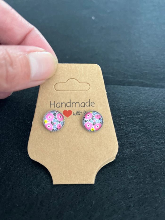 Boucles d’oreilles puces neuves