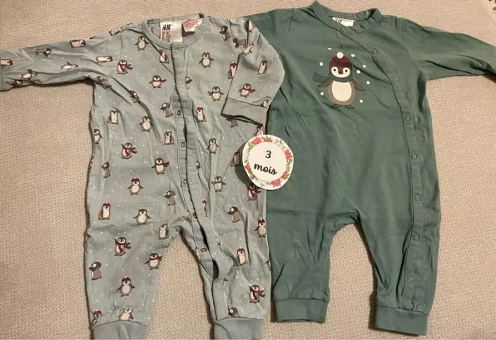 2 pyjamas H&M en très bon état