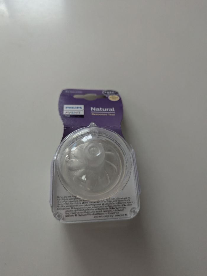 Lot de 2 tétines Philips Avent Natural 3m+ (debit 4)