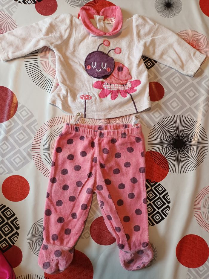 Lot 3 pyjamas costume Dpam taille 3 mois 👧 - photo numéro 2