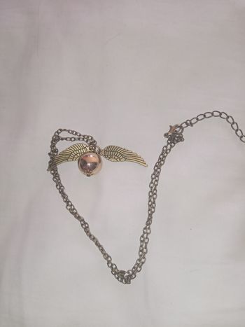 Collier vif d'or dans Harry Potter