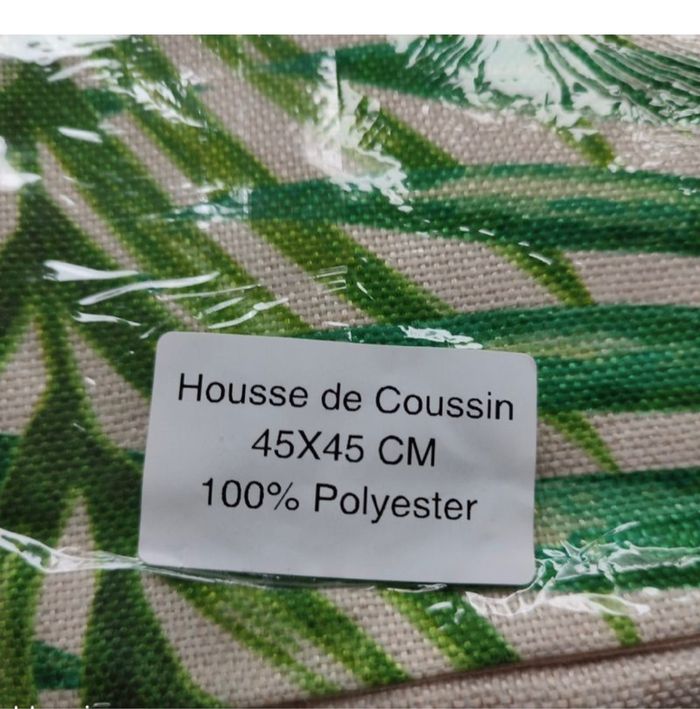 Lot de 2 housses de coussin motifs tropicaux 45x45 cm - photo numéro 3