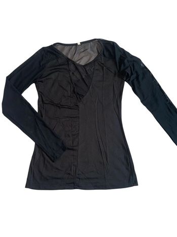 Haut noir taille s