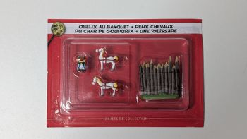 [Hachette] Village d'Astérix collection Obélix au banquet + deux chevaux du char de Goudurix + une p