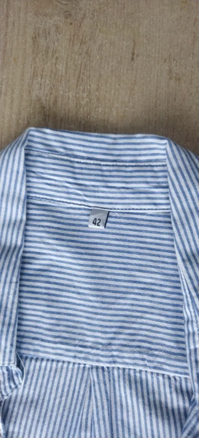 Chemise bleu et blanc - photo numéro 2