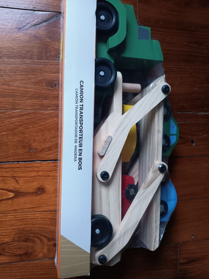 Transporteur miniature bois - photo numéro 2