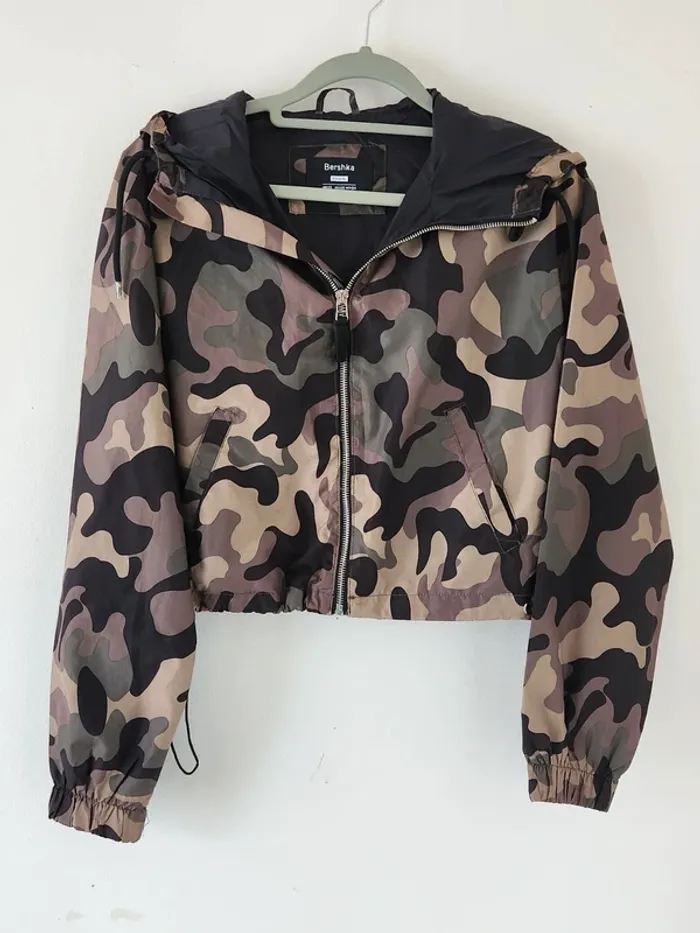 🌿 Veste Camouflage Femme – Bershka – Taille XS