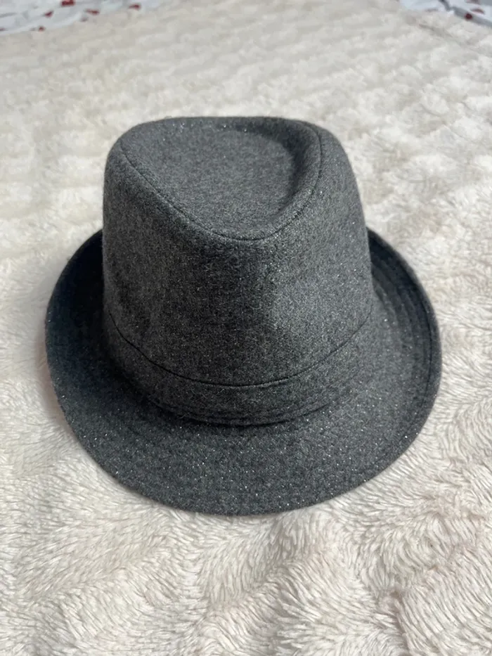 Chapeau à paillettes