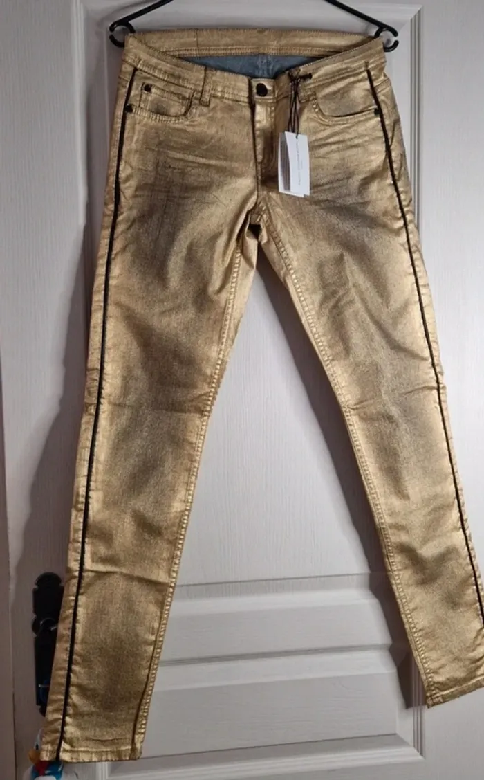 Pantalon Faith Connexion taille 26 neuf avec étiquette
