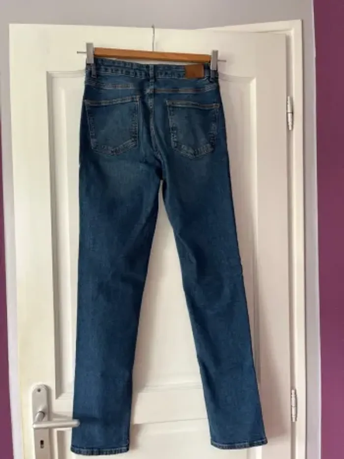 Jean regular bleu – Kiabi – T36 / 30L – Neuf - photo numéro 3
