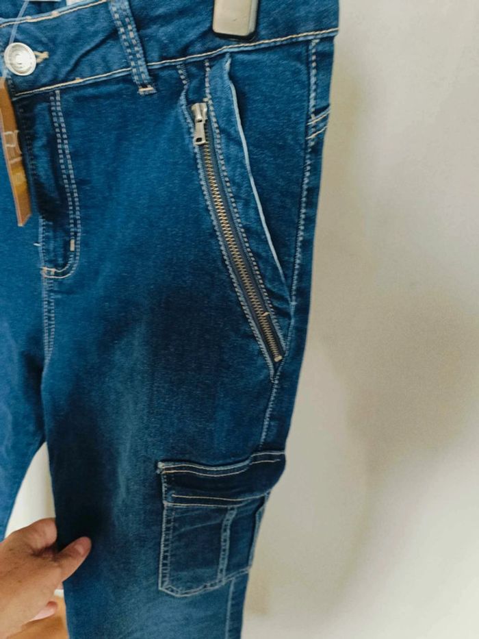 cargo jean neuf - photo numéro 5