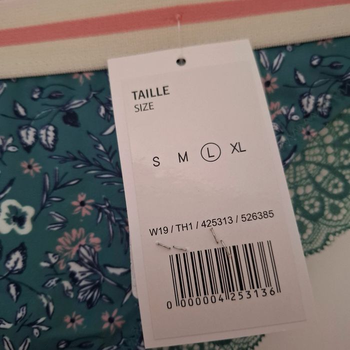 Tanga taille L - photo numéro 3