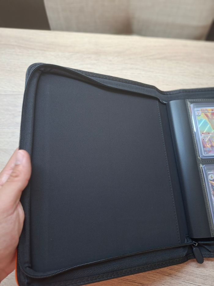 Classeur zip orange de rangement pour 128 cartes sous toploaders Pokémon de qualité premium - photo numéro 3