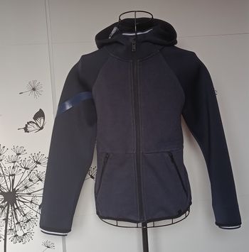 Belle Veste zippée et à capuche de couleur bleu marine. Taille 12 ans