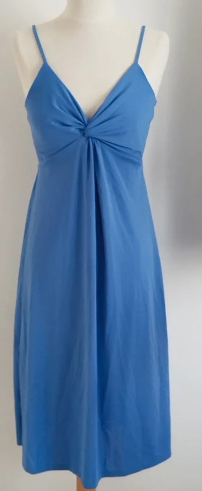Superbe robe bleu H&M taille 36 - photo numéro 2