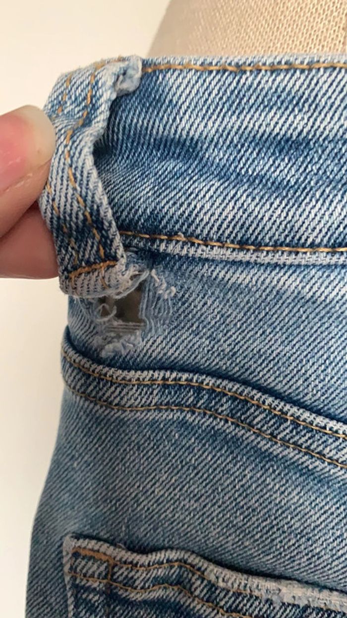 Jeans serrée - photo numéro 7
