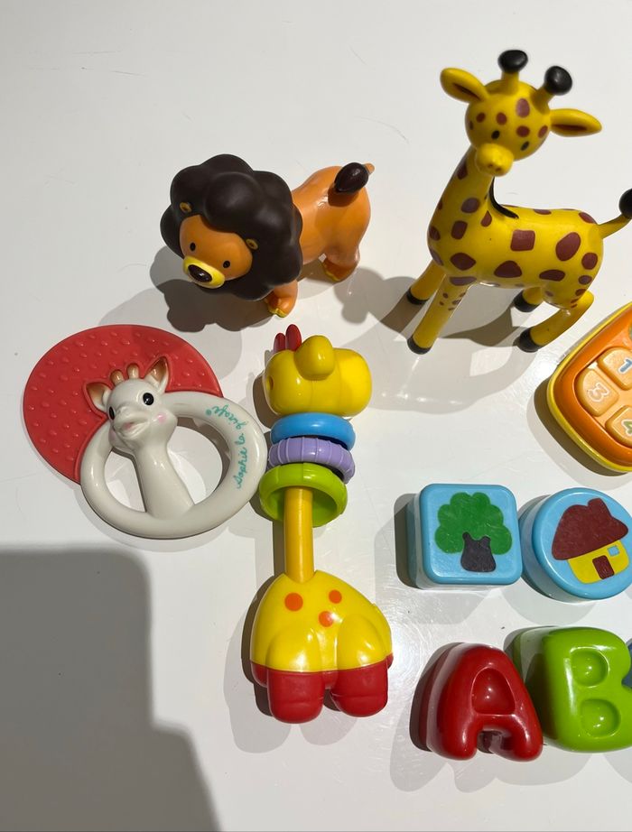 Lot jouets - photo numéro 2
