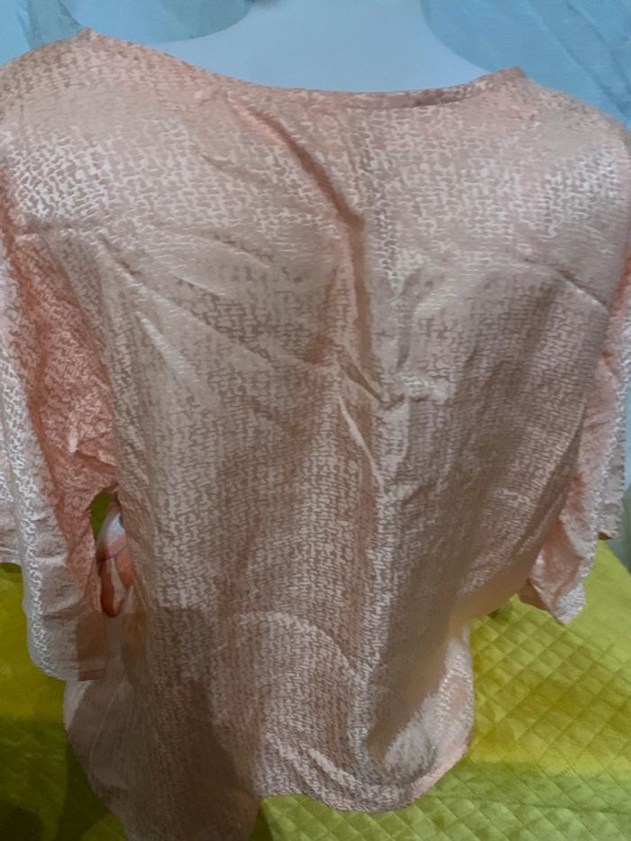 Blouse oversize saumon motif fleurs taille 44-46 100%soie naturelle - photo numéro 7