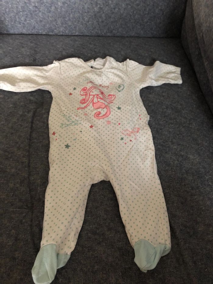 Lot pyjamas bébé fille 9 mois - photo numéro 2