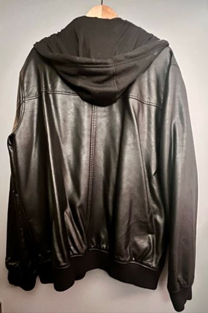 Blouson Kiabi neuf à capuche amovible taille XXL neuf  en similicuir - photo numéro 3
