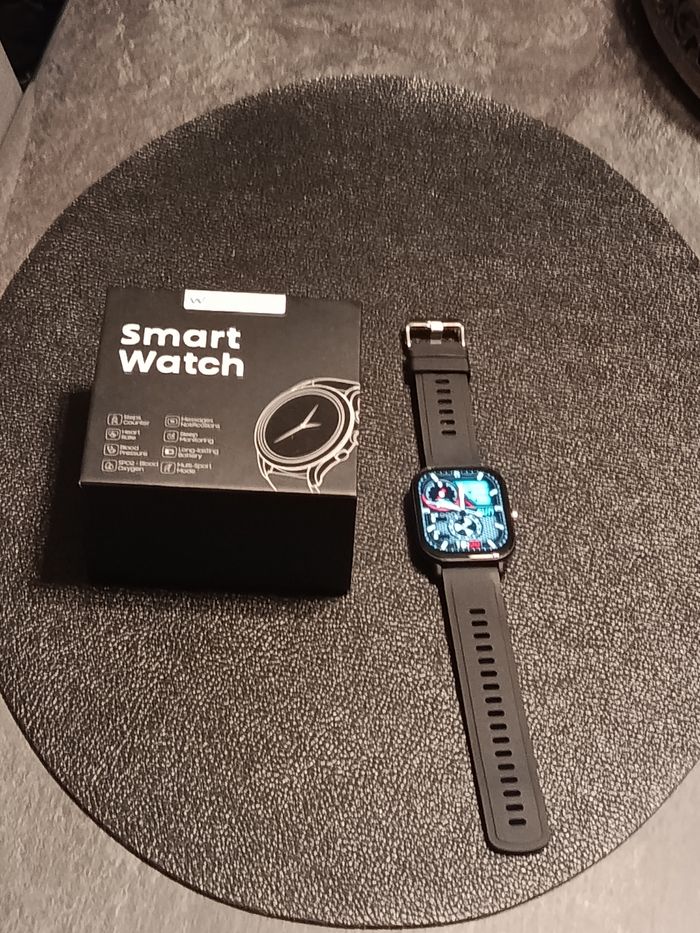 Montre connectée comme neuf - photo numéro 6