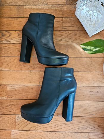 Bottines en cuir à talons hauts Aldo