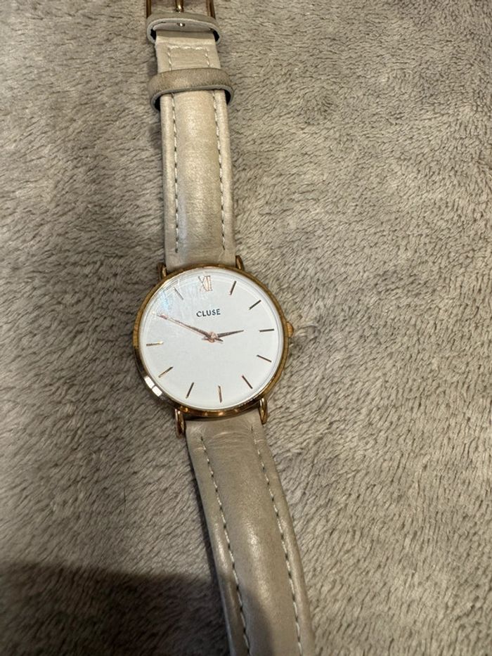 Montre Cluse femme en laiton 🕦 - photo numéro 2